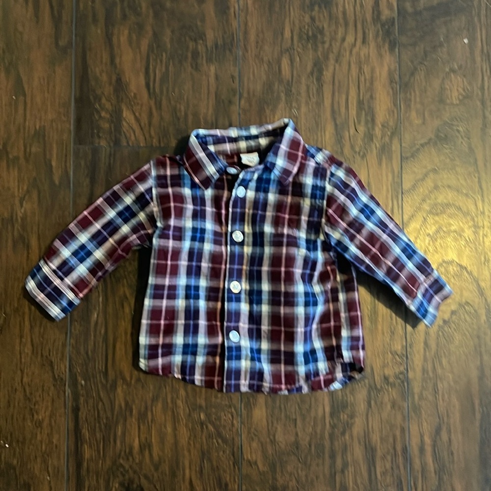 Old Navy Flannel Button Down shirt size 3-6 months
